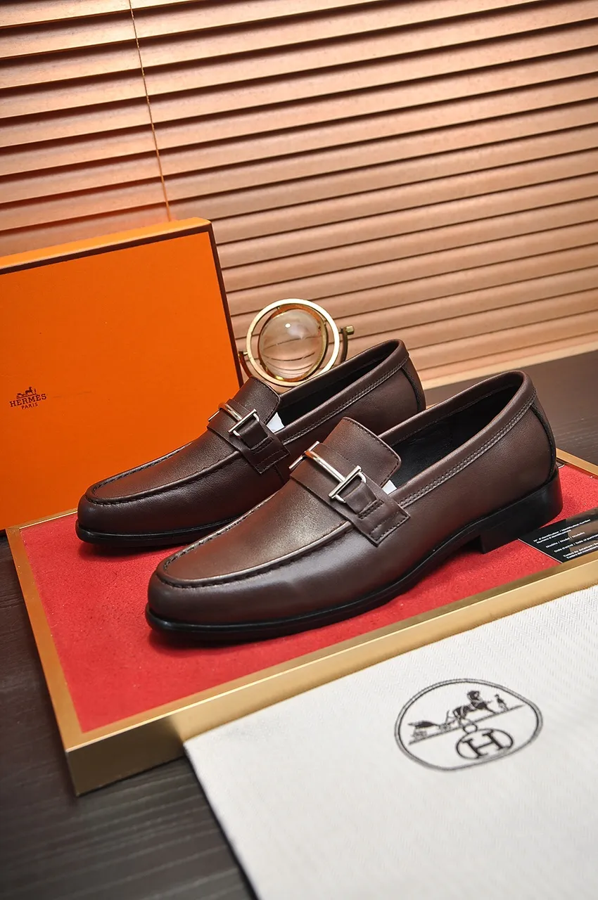 Men's shoes💰460💶[HERMES] (sheepskin lining)🍀Italian top luxury🍀He does not pursue novel styles and gorgeous colors, but attracts the favor of successful men with his flawless, elegant and classic style. Formal leather shoes This very comfortable, simple and stable style allows you to easily match any style! The pattern is absolutely 1:1 refined from the original case, and we strive for excellence in materials, imported cowhide + sheepskin lining💪💪💪extraordinary texture👍! .Black Brown Size: 38-45 (45 customized)